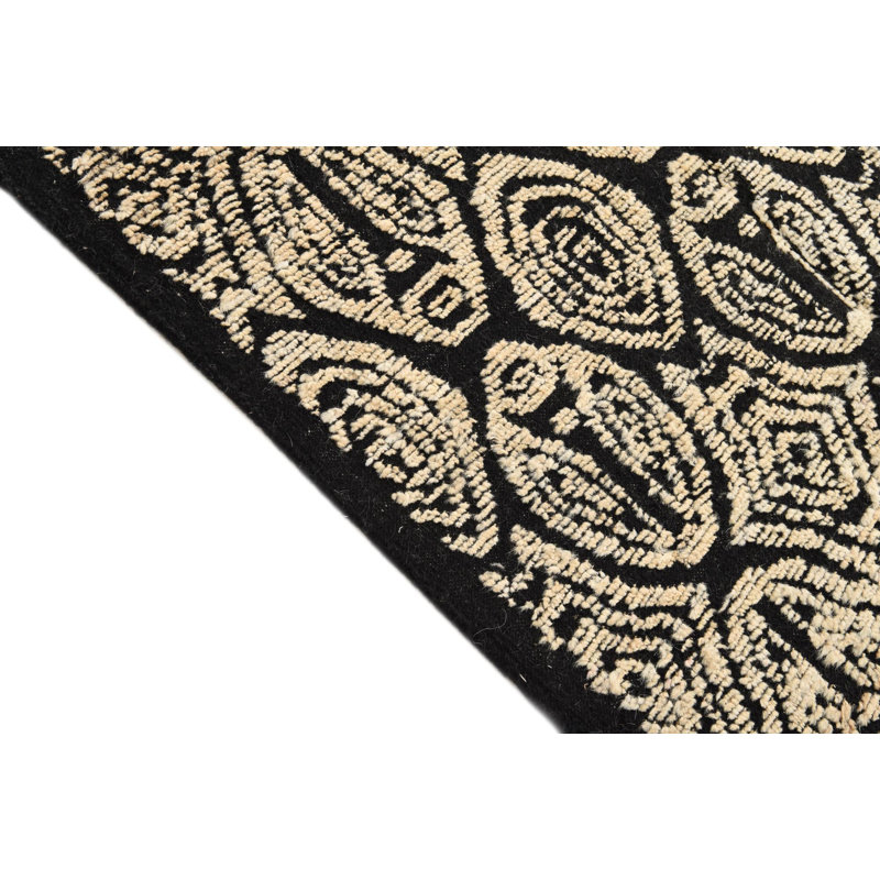 Howard Black Beige Rug