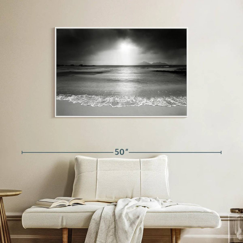 Plage noire et blanche, Cadre flottant blanc, 40 po x 27 po