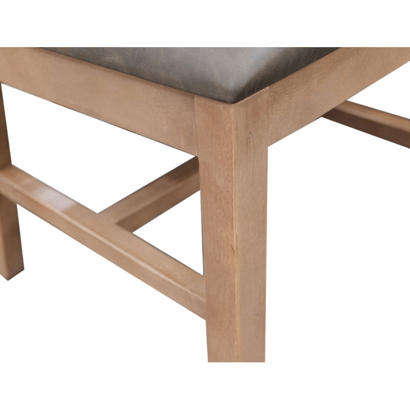 Chaise rembourrée en bois