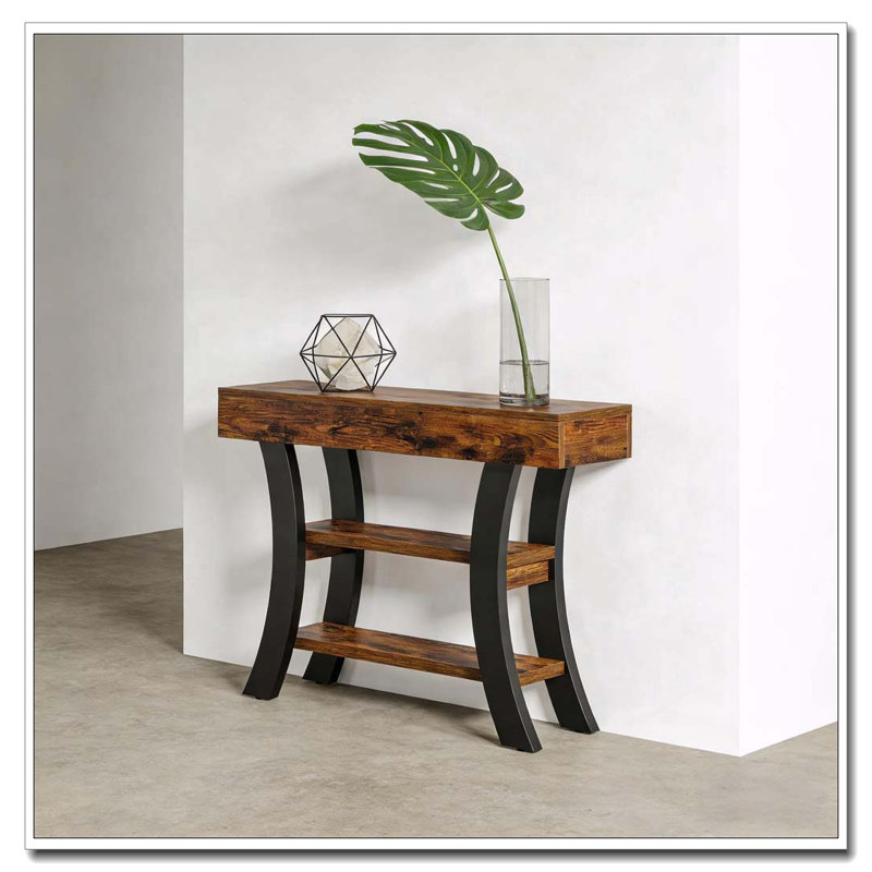 Table basse à la silhouette courbée