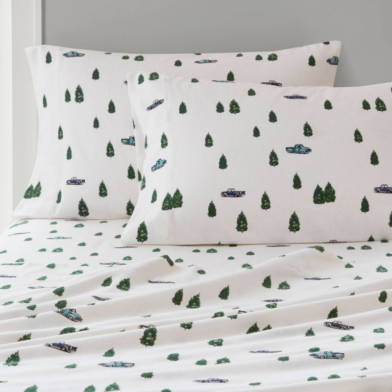 4-Piece Queen Bedding Set with Deep Pocket Fitted Sheets