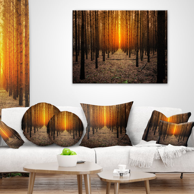 Coussin de forêt foncée à thème effrayant éclairé halloween, 16 po x 1 po, Coussin décoratif