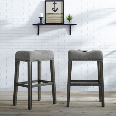 Tabourets de bar rembourrés à dossier en selle pour une expérience assise élégante et confortable