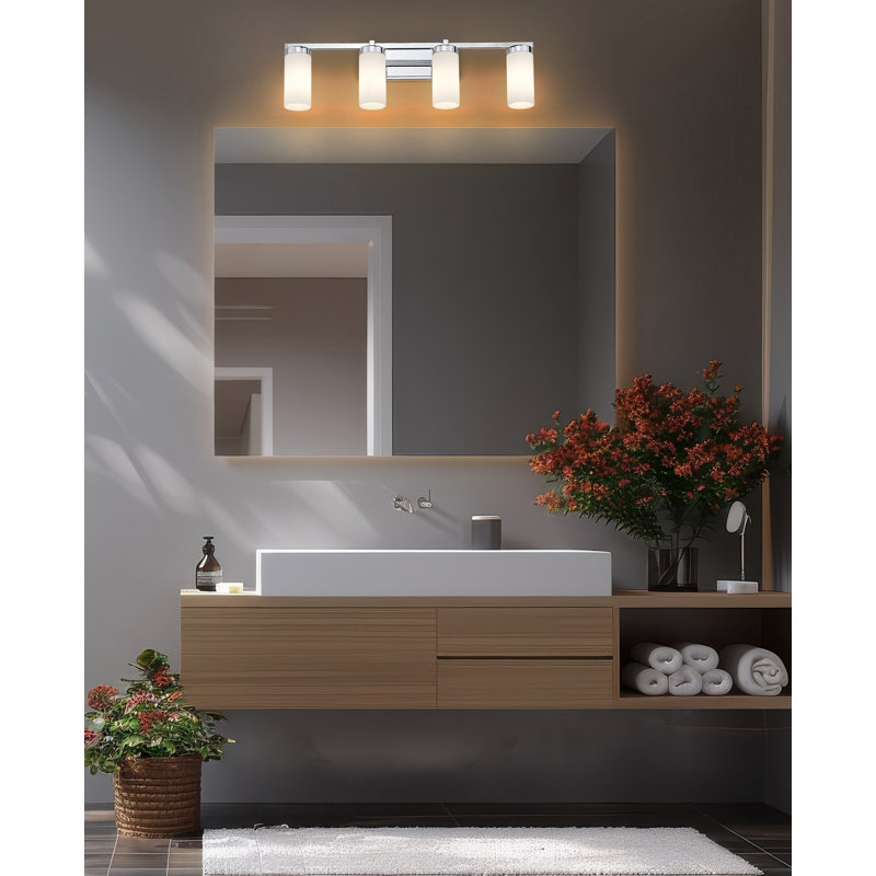 Coiffeuse Danica, H 9 po x l 29,5 po x P 5,5 po, Chrome chrome, Quatre lumières