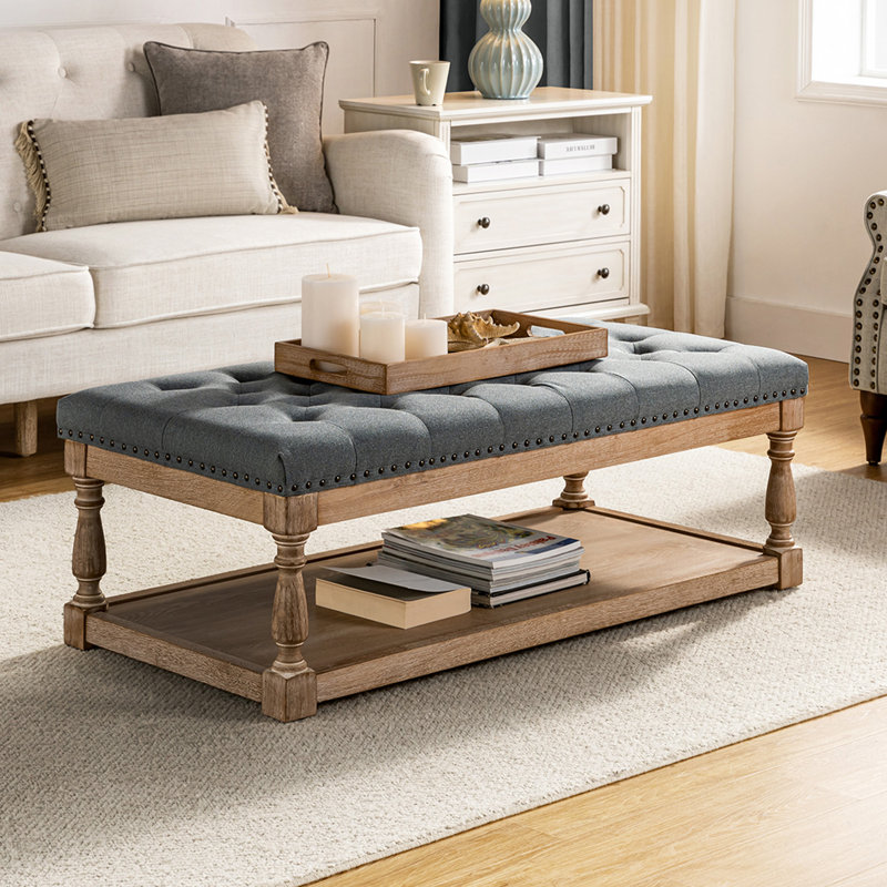 Repose-pieds rectangulaire avec plateau de rangement en bois massif touffeté l 47,5 po Clymer Farmhouse, Lin bleu performance