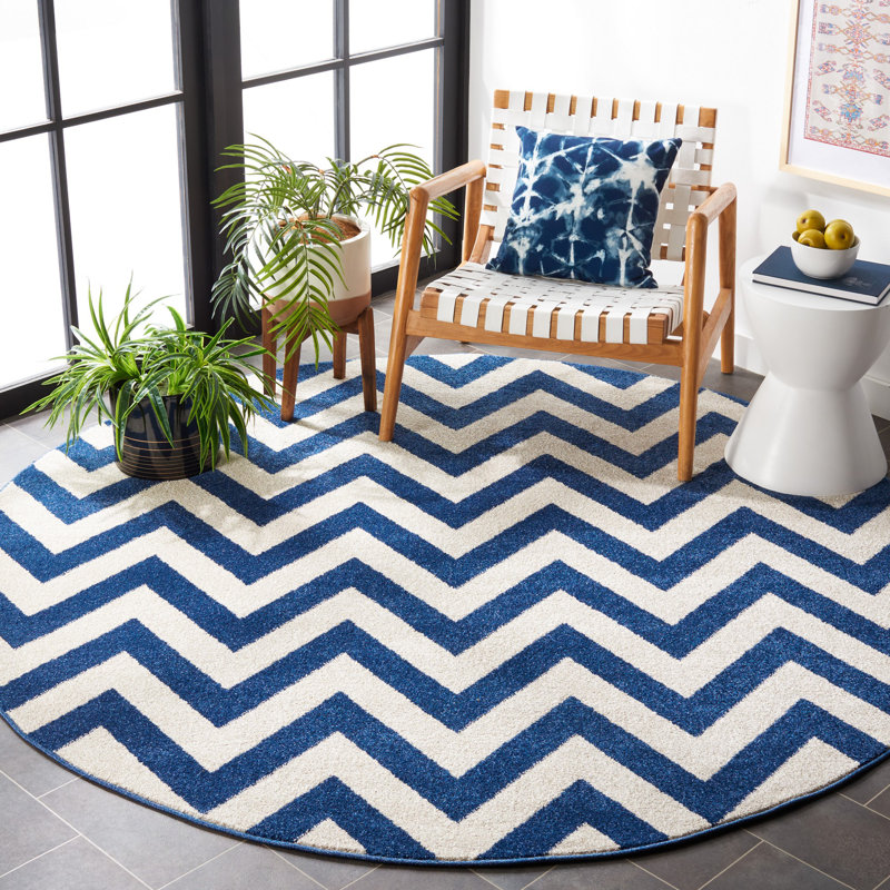 Falstaff Performance Chevron Rug, Round 7'