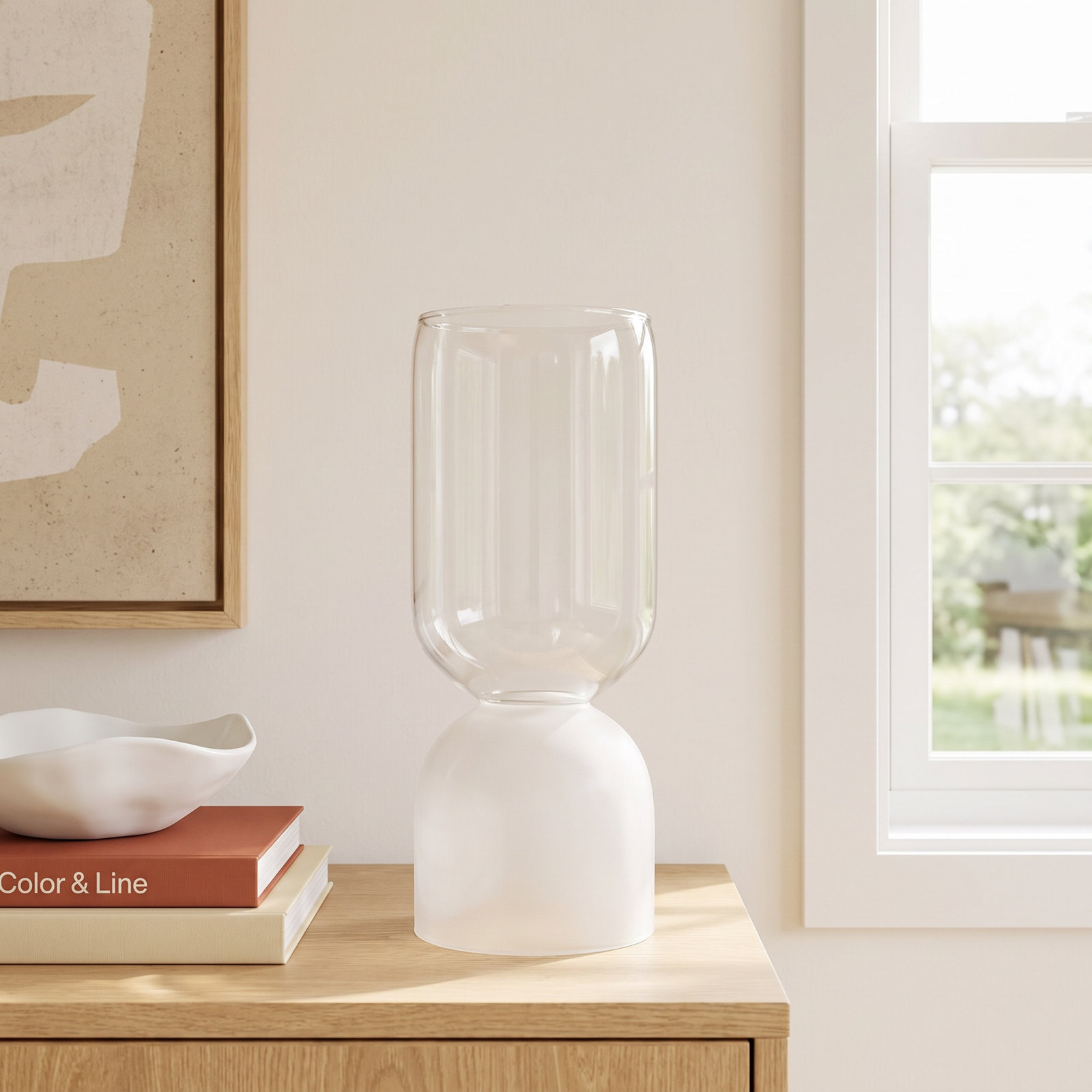 Keanu 7.5'' Handmade Glass Table Vase