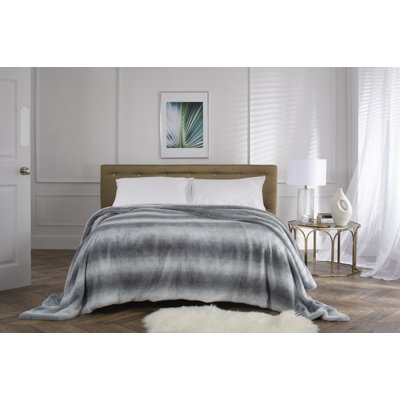 Polyester Striped Bedspread