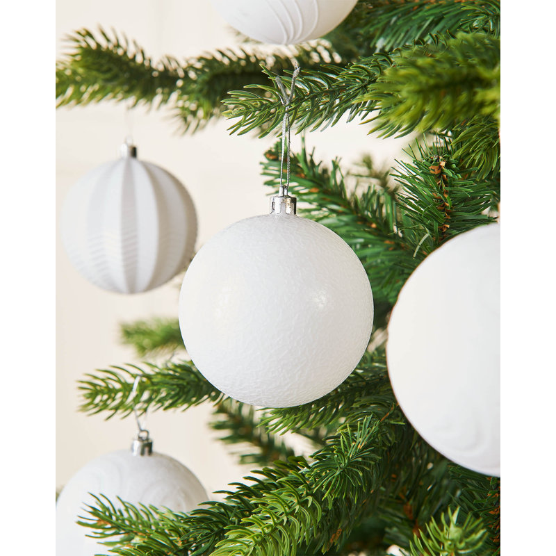 9.29cm Solid Colour Plastic / Acrylic Bauble, White