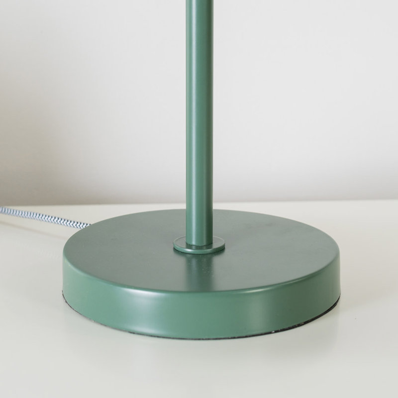 Richlynn Metal Table Lamp, No, Forest Green