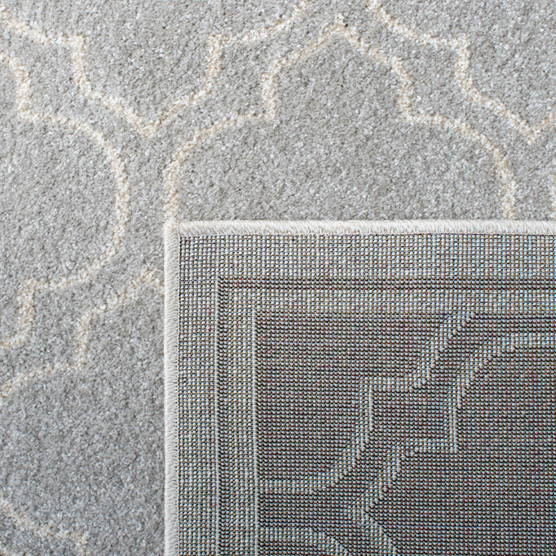 Tapis gris clair / ivoire à motif géométrique Ammundsen, Carré 9 pi