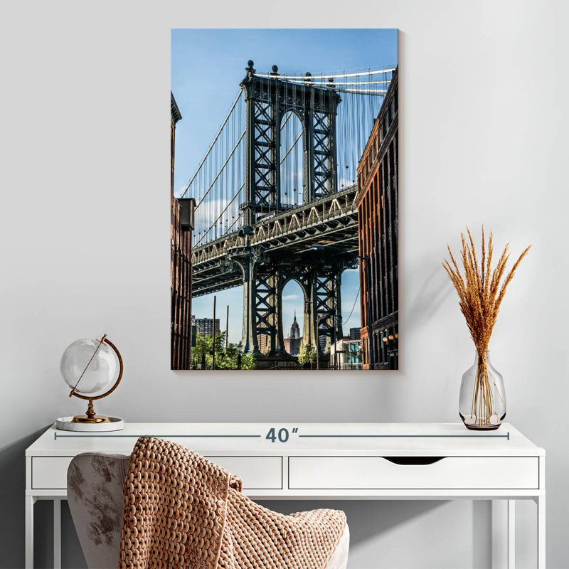Lilie Manhattan Bridge Focus, 30" H x 20" W