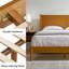 Lit en bois massif de style Mid-Century avec tête de lit moelleuse Boneva-1496499248-1496499251