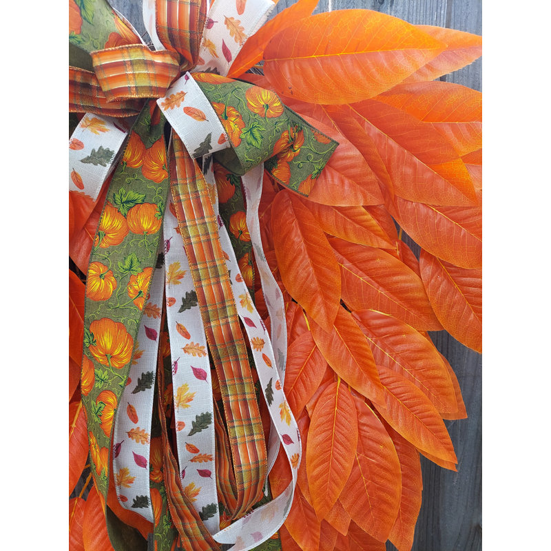Couronne d'automne à feuilles orange