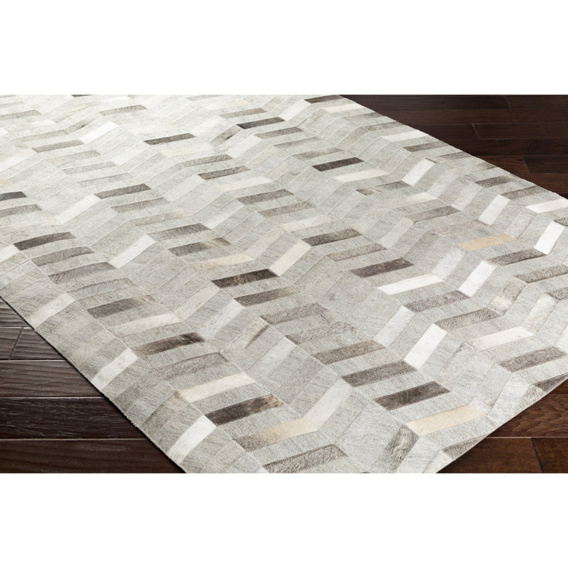 Armando Leather Chevron Indoor Rug, Rectangle 5' x 7'6"