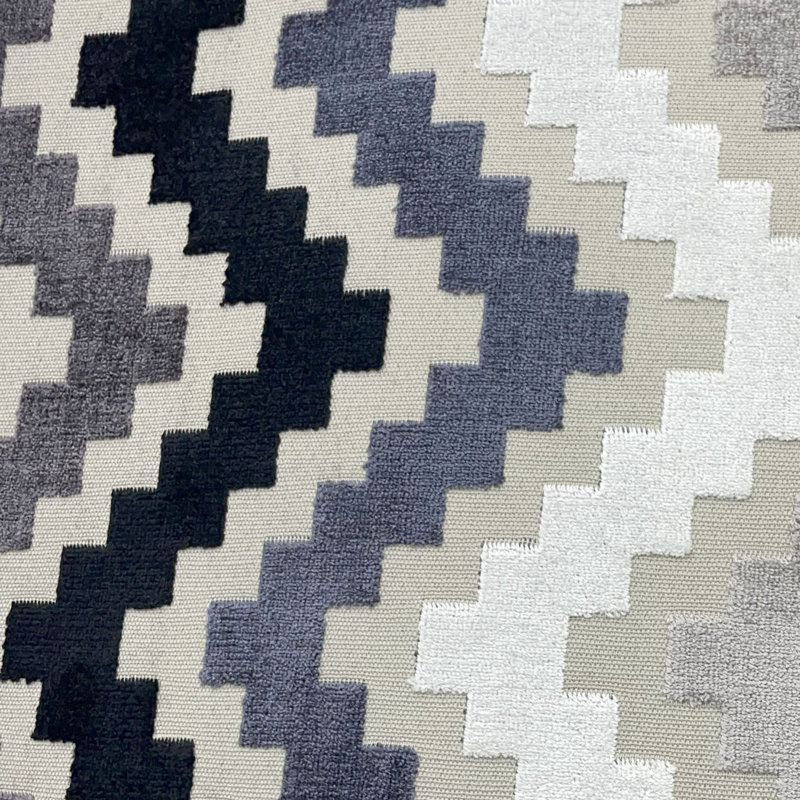 Coussin Plutus Opulence, H 18 po x l 18 po, Rayé blanc / noir / bleu, Carrée