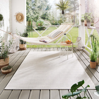 Elisha Striped Indoor / Outdoor Area Rug