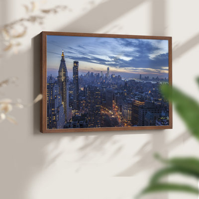 Twilight City - reproduction encadrée - réarmable