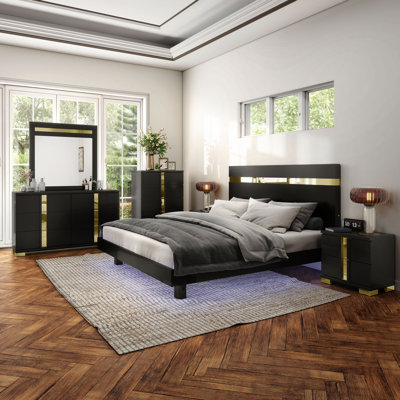 Clemson 6-Piece Platform Bedroom Set with LED Bed