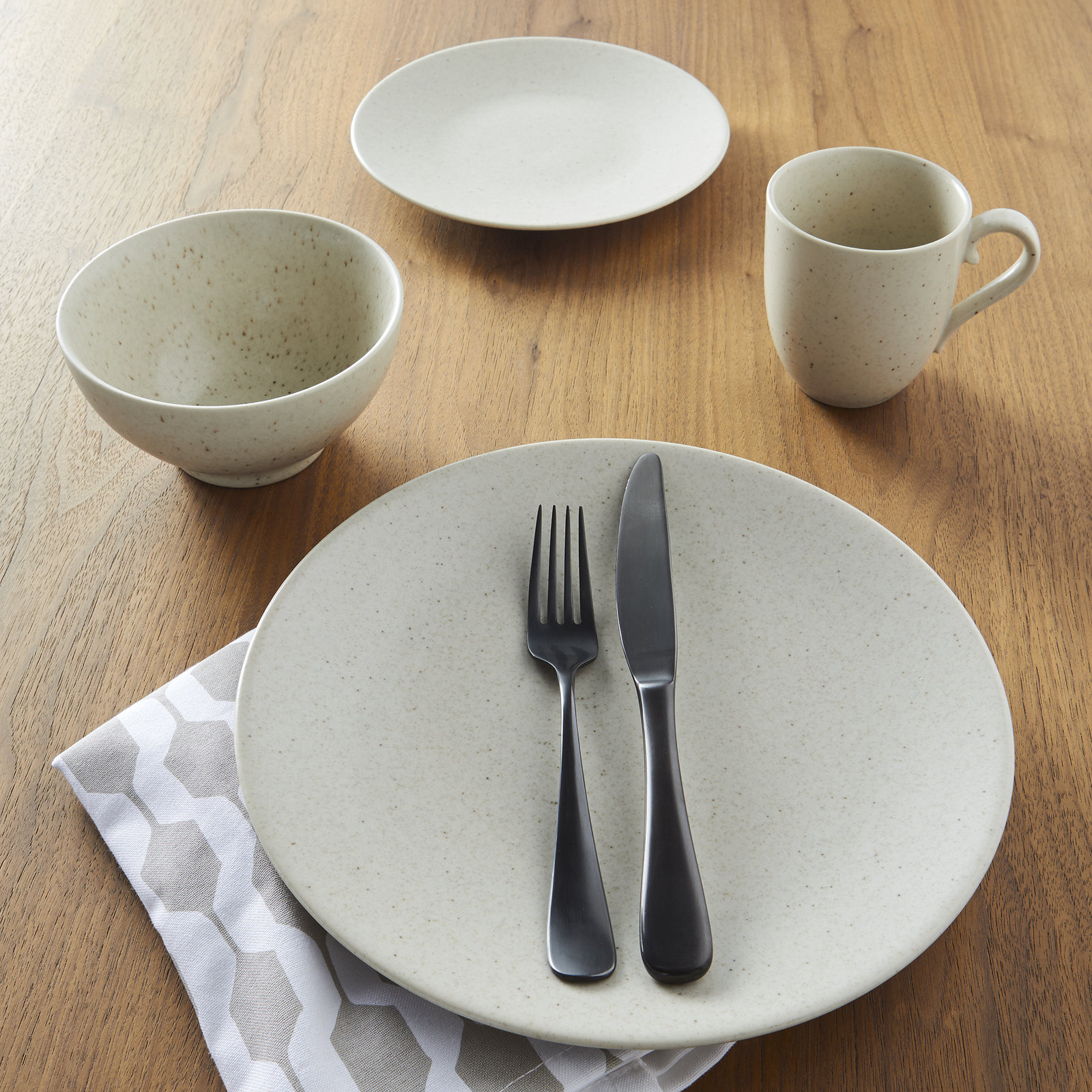 Oatmeal Stoneware Dinnerware Set - Service for 4