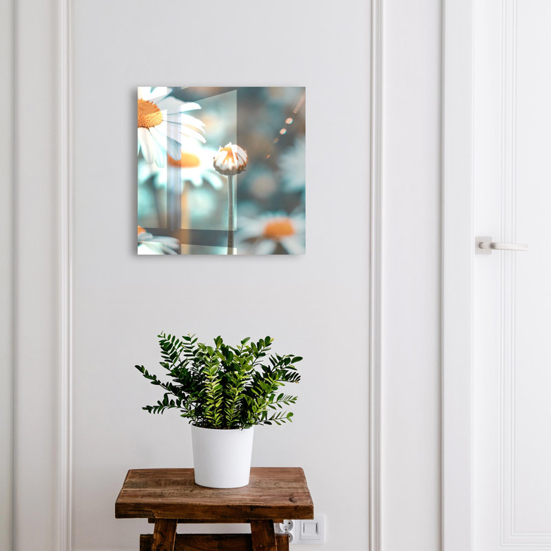 Wall mounted key box, Opens to the right, 30x30x5, White, Pastel daisies and a blurred background, 