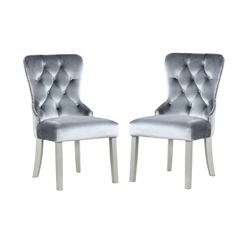 Chaises d'appoint contemporaines à oreilles en flanelle rembourrée avec boutons en cristal et garniture cloutée