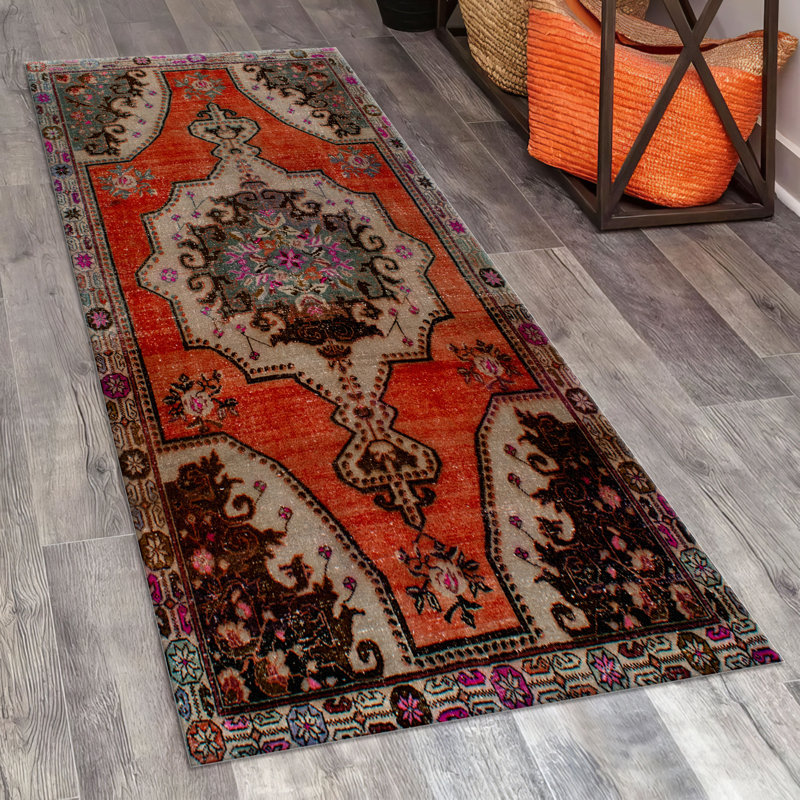 Classic Elegance Non-Woven Soft Type Printed Rug with Intricate Floral Design in Rich Colors for Enhancing your Living Room or Bedroom Decor