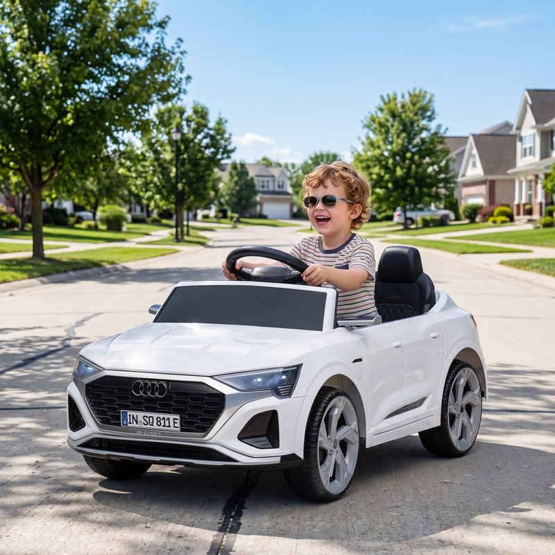 HOMCOM Audi Q8 etron Sportback Licensed 12V Kids Electric Car with Remote, White