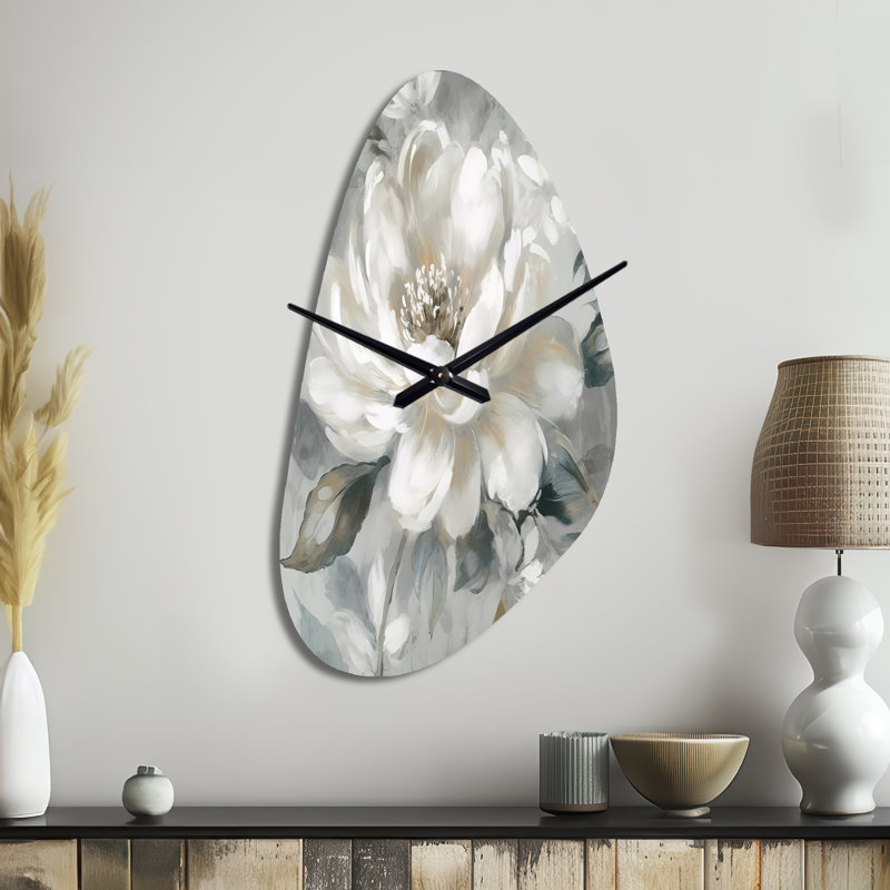 Horloge murale blanche asymétrique pivoines blanches en mouvement I - pivoines de forme irrégulière, Grand