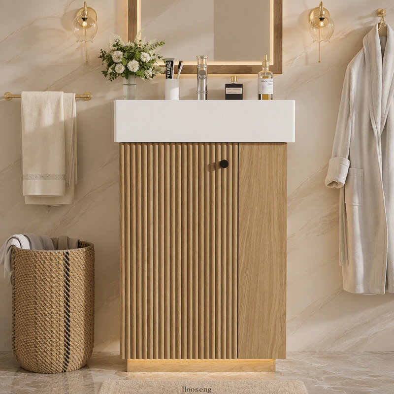 Meuble-lavabo autoportant de 55 cm (21,6 pouces) avec lavabo en céramique, armoire moderne à porte gauche en bois imitation bois avec rangements ouverts et fermés