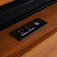 Base de lit plateforme en métal Shaelyn avec prises et ports USB-1554023785-1554023784