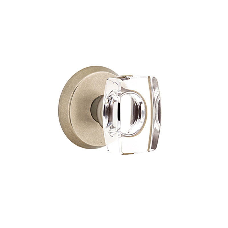 Ensemble de boutons de passage Emtek avec rosette Sandcast # 2 et bouton en verre Windsor, Cascade bronze blanc