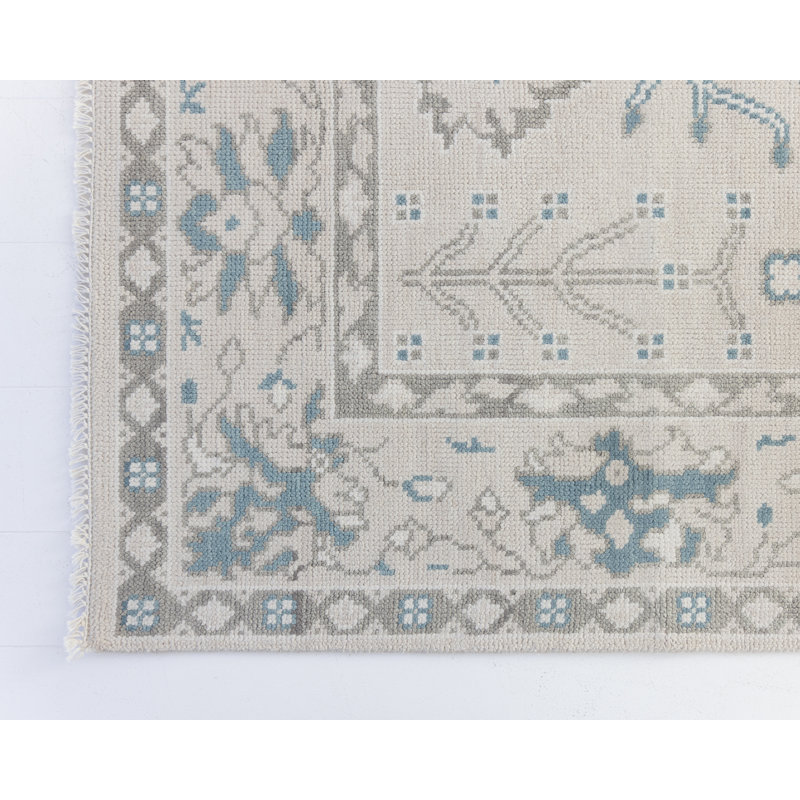 Edith Hand Knotted Wool Floral Area Rug, Square 10'