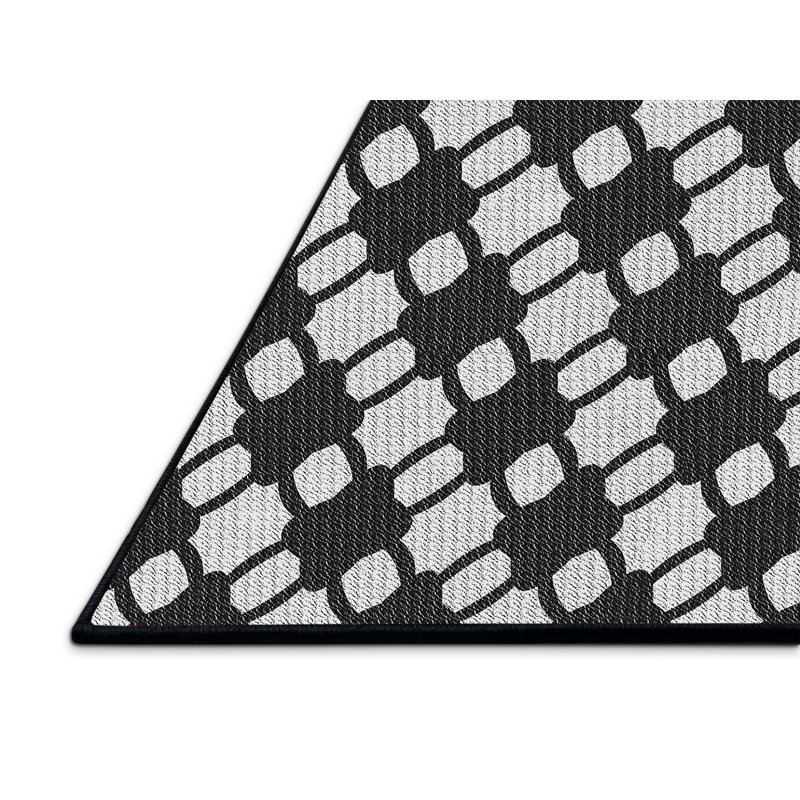 Tapis noir/blanc à motifs, Rectangle 2 pi x 5 pi