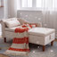 Chaise longue en velours avec accoudoirs roulés-579390374