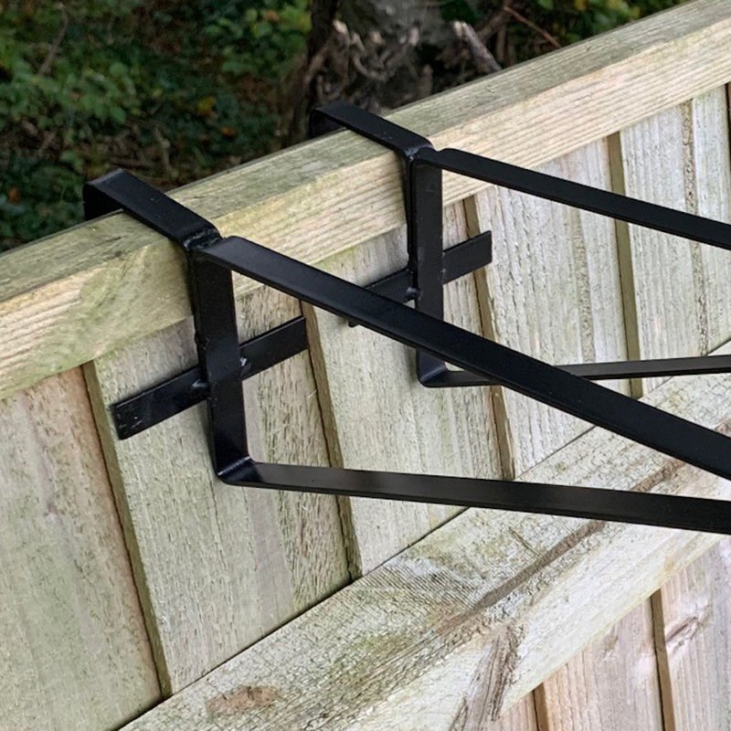 Amiraka Plant Stand