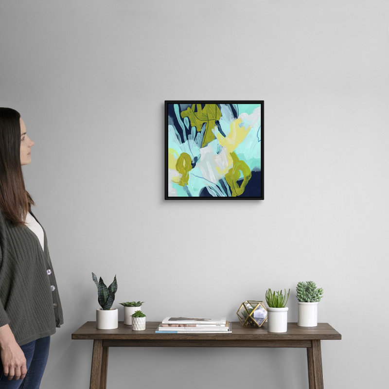 «Pistil I» par June Erica Vess - reproduction d'art, H 18 po x l 18 po x P 1,75 po, Toile avec cadre noir