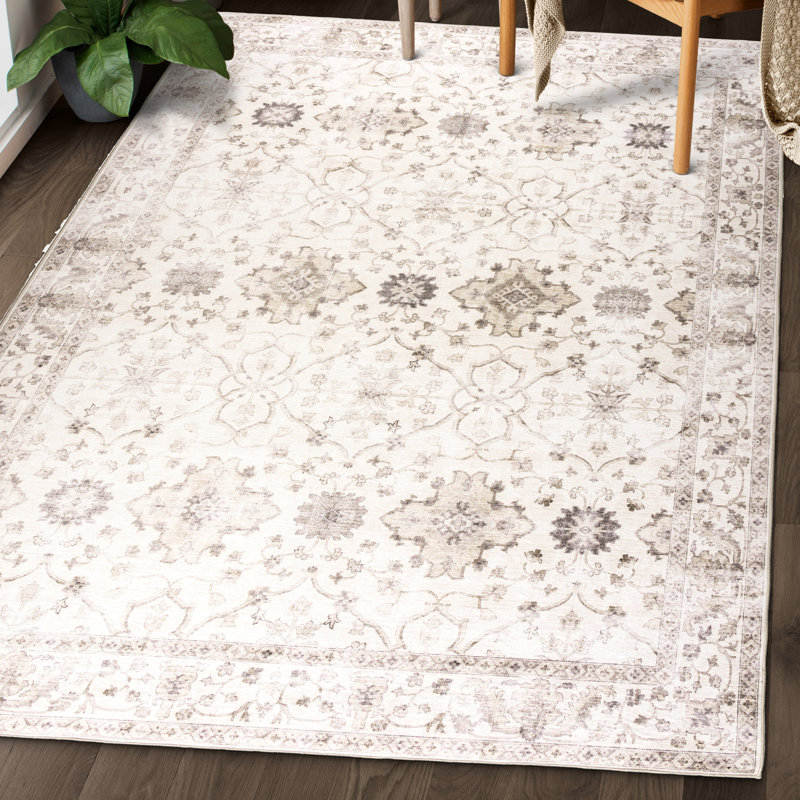 Tapis lavable à la machine Nainika Bev, Rectangle 7 pi 6 po x 9 pi 6 po, Beige