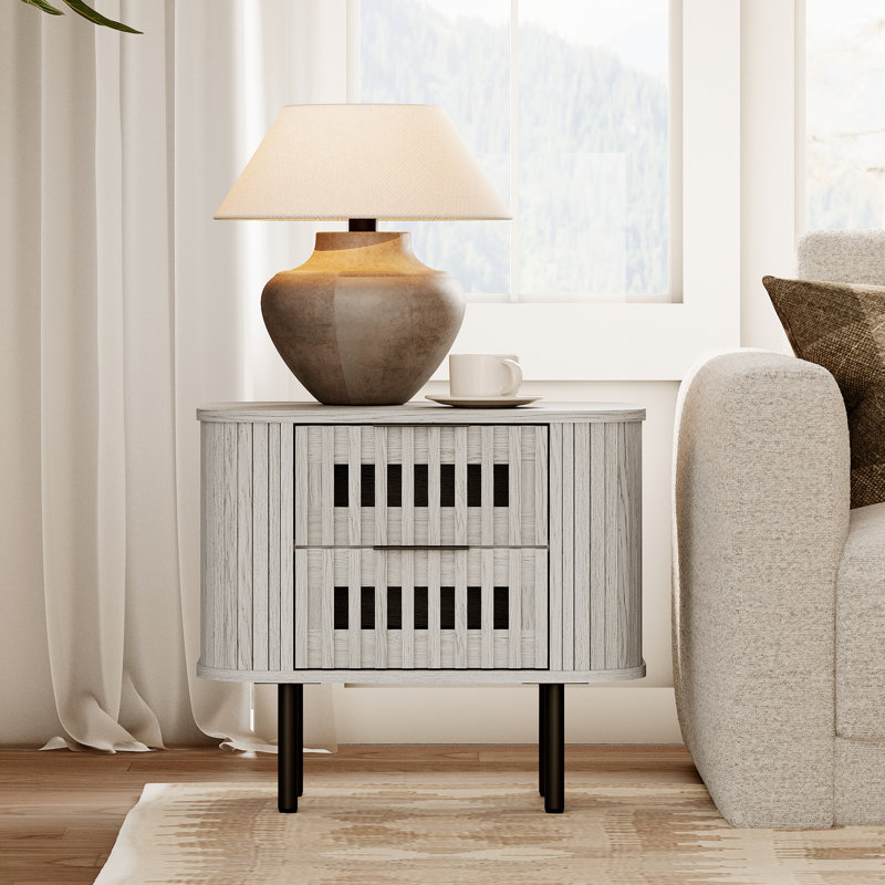 Table de chevet cannelée de style moderne Mid-Century 22,5 po, Blanchies
