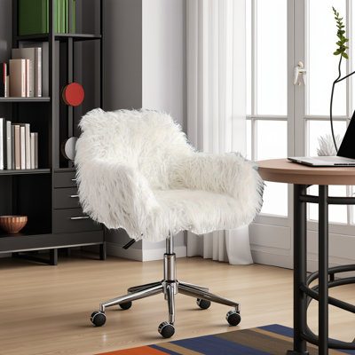 Fauteuil de coiffeuse blanc en fausse fourrure: assise ajustable à base chromée pour filles
