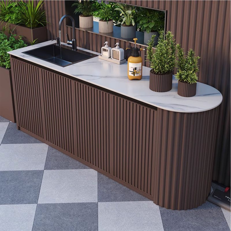 Rangement à l'épreuve du soleil pour les jardins de la Villa, Brun