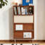 Brun + abricot + bois massif argenté + vitrines en acier inoxydable