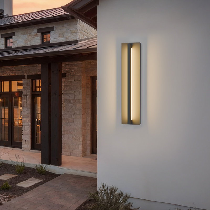 21" Dimmable LED Black Aluminum Outdoor Linear Wall Light, 21" H x 5" W x 4" D