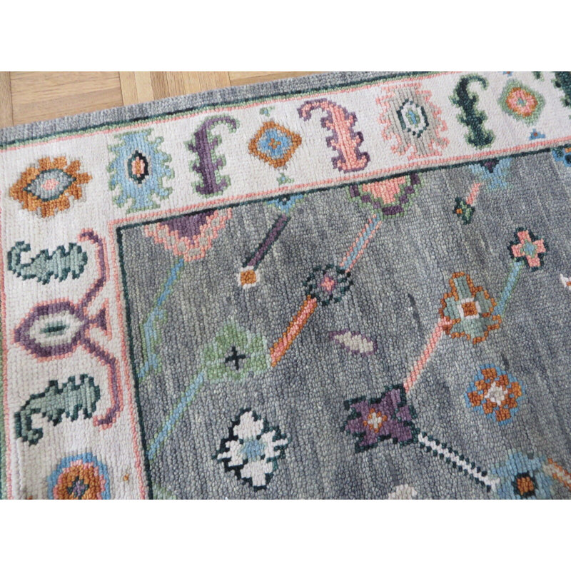 Tapis rectangulaire unique en laine 3 pi 2 po x 5 pi 1 po Fabiane