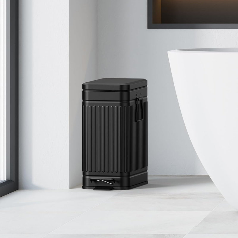 Petite poubelle 2,6 gallons avec couvercle à fermeture en douceur, acier inoxydable, noir