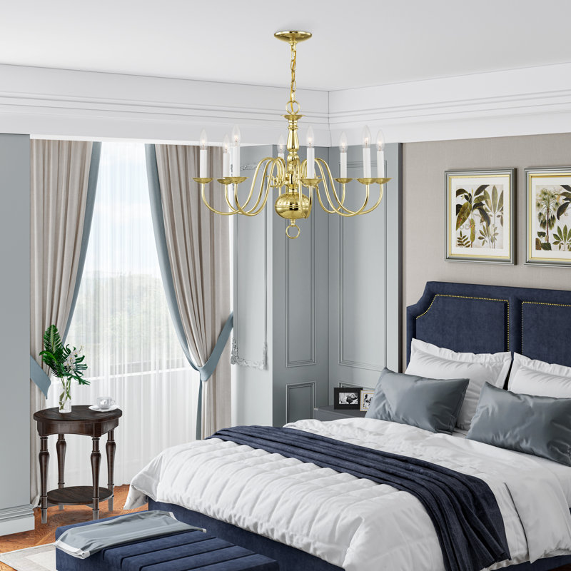 Benedetto 8 - Light Classic / Traditional Chandelier, Polished Brass