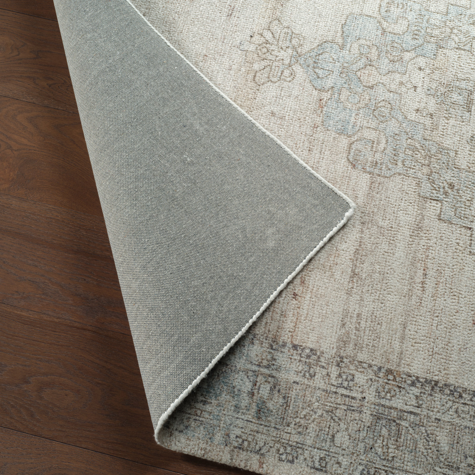 Jaipur Living Elyara CSN06 Tufted Medallion Gray/Blue Area Rug (8'6inX11'6in), Rectangle 9'6" x 13'6"