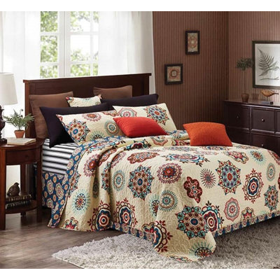 Bon Iver Polyester Damask Quilt