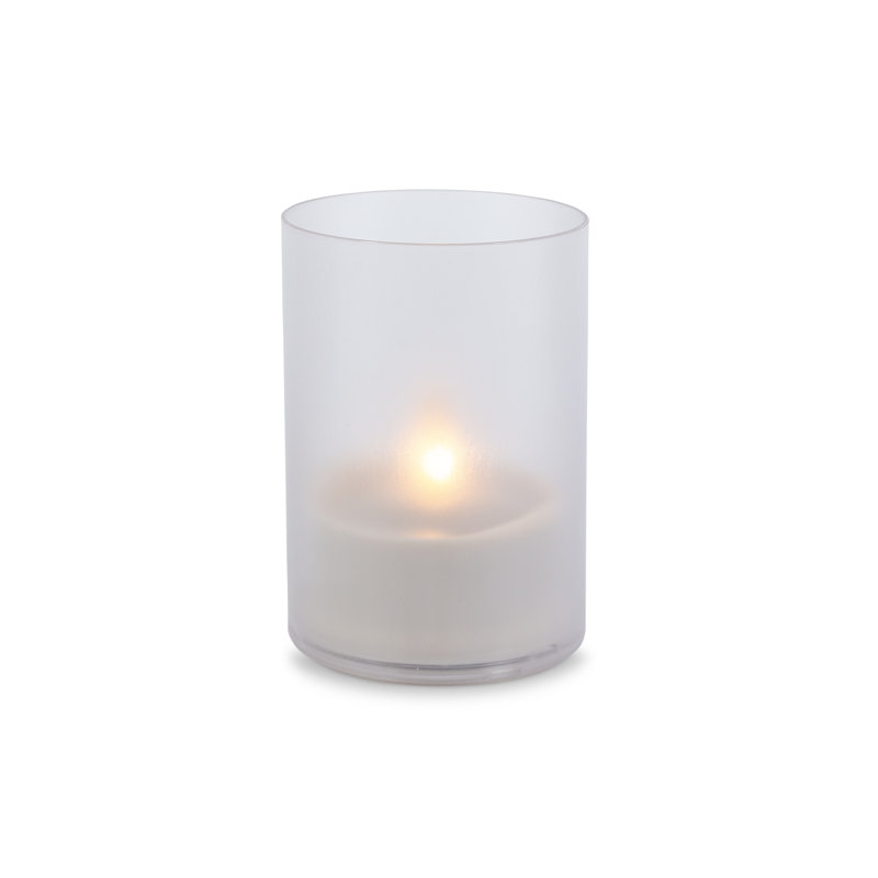 Bougie en cire versée à la main 4,33 po x 6,1 po Illumaflame dans un verre givré gris doux