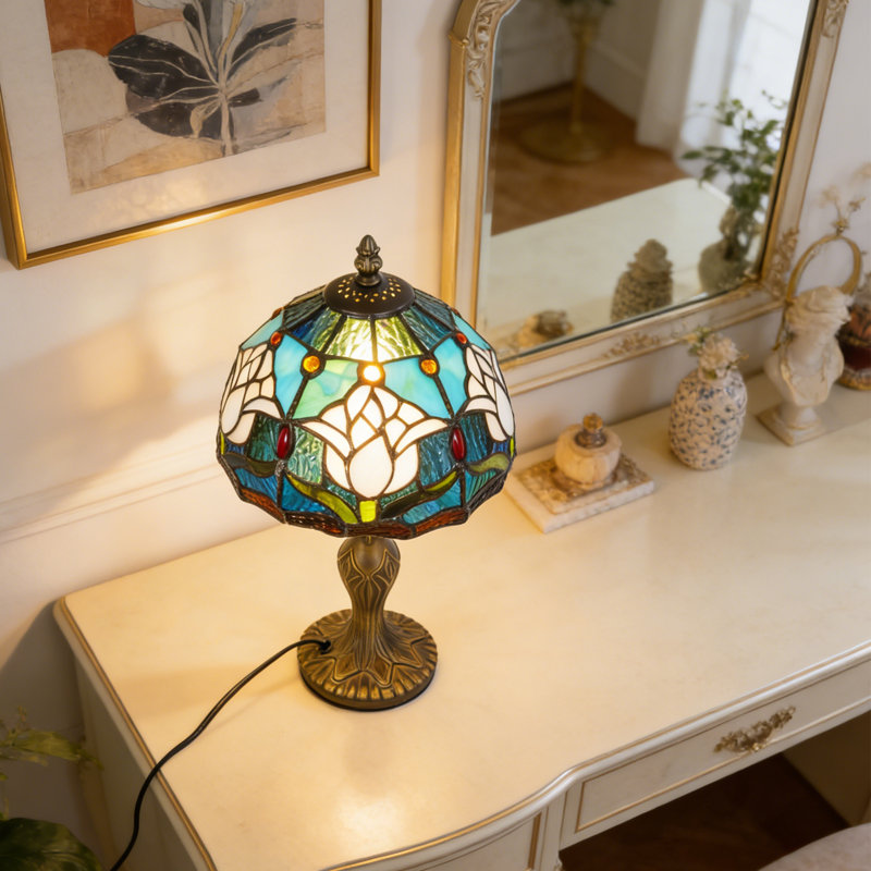 Lampe de table tiffany avec ampoule en verre coloré 14,7 po H Tiffany